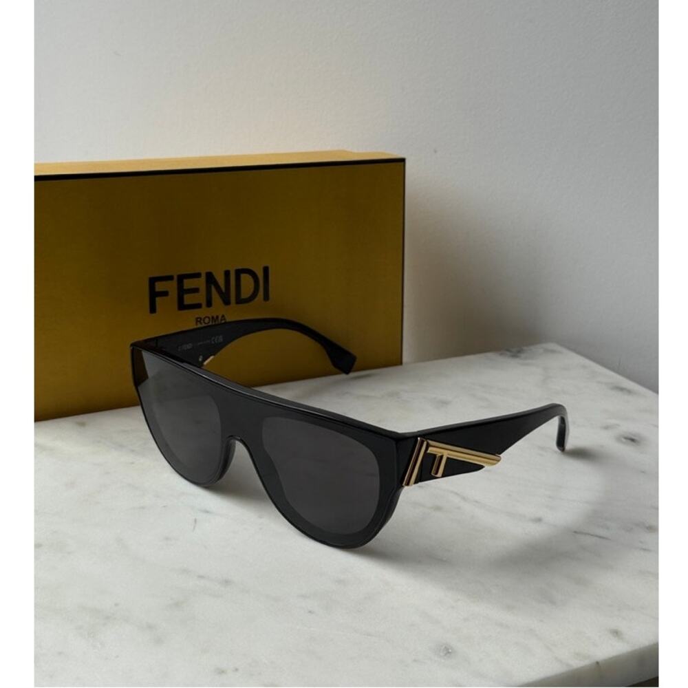 NEW Fendi Way FE40150I Black Unisex Flat Top Sunglasses